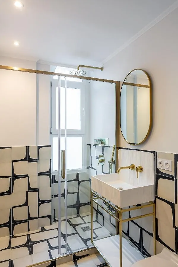 The Blue Suite Downtown Montmartre Paris