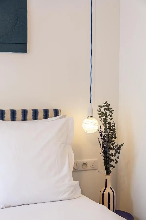 The Blue Suite Downtown Montmartre Paris